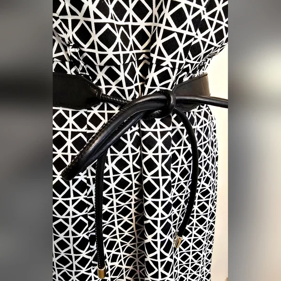 Talbots Petite Black White Geometric Print Dress Sleeveless Belted Size 14 - Picture 4 of 9